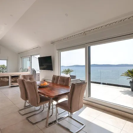 Penthouse Sky With Private Jacuzzi On 公寓
